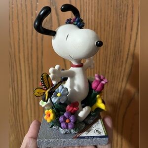 Snoopy Figurine - Jump for Joy